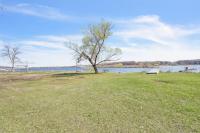 16423 & 16419 255th Avenue Spirit Lake, IA 51360