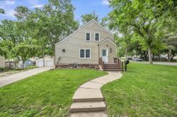1021 N 7th Street Estherville, IA 51334