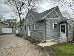 1614 3rd Avenue N Estherville, IA 51334