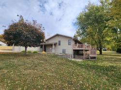 906 Superior Street Emmetsburg, IA 50536