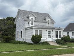 108 S 7th Street Estherville, IA 51334