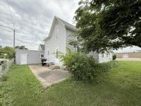 108 S 7th Street Estherville, IA 51334