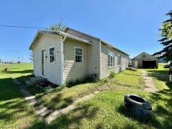 512 N Adams St. Everly, IA 51338