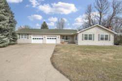 806 24th Street Spirit Lake, IA 51360