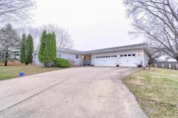 202 N 17th Court Estherville, IA 51334