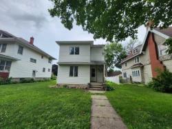 606 E Call Street Algona, IA 50511