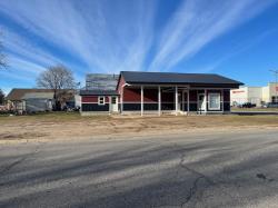 1226 E Central Avenue Estherville, IA 51334