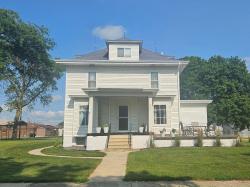 204 Iowa Street Lone Rock, IA 50559