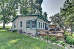 10615 Crowley Avenue Spirit Lake, IA 51360