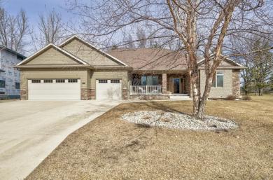 872 Emerald Pines Drive Arnolds Park, IA 51331
