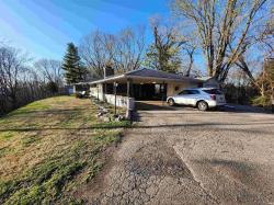 3610 Maple Heights Cannelton, IN 47520