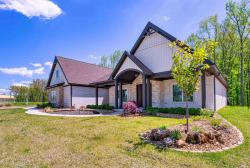 2270 Victoria Woods Boonville, IN 47601