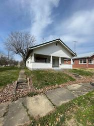 814 N Charles Bicknell, IN 47512