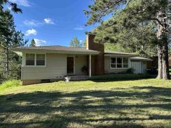 2309 Anderson Rd Duluth, MN 55811