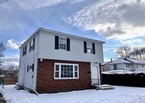 Photo of property at 1051 Murray Street