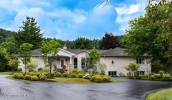 15 Country Club Lane Sugarloaf, PA 18249