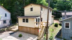 23 Boland Lane Lake Silkworth, PA 18621