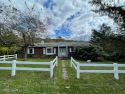 616 Bodle Road Wyoming, PA 18644