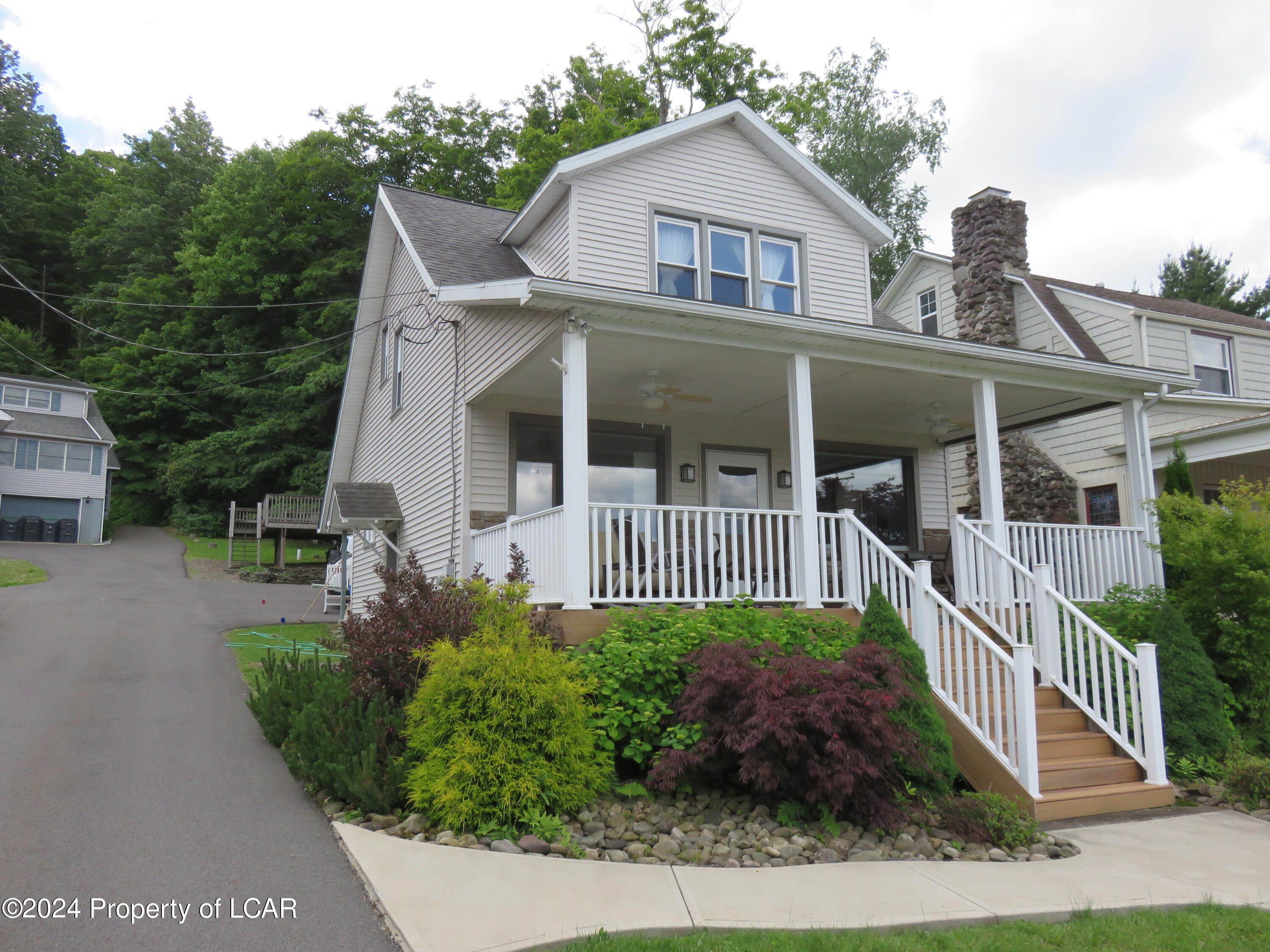 MLS 242860 2335 Lakeside Drive Harveys Lake, PA 18618