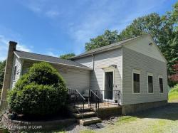 18 Summit Street Dallas, PA 18612