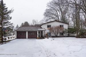 Photo of property at 287 Machell Avenue