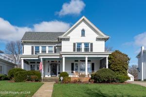 Photo of property at 908 Susquehanna Avenue