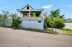 793 Metcalf Street Wilkes Barre Township, PA 18702