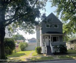 88 S Goodwin Avenue Kingston, PA 18704