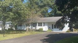 17 Oak Drive Mountain Top, PA 18707