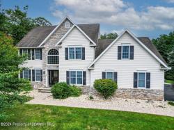 28 Harley Drive Mountain Top, PA 18707