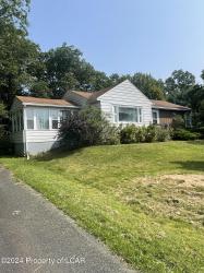 3 Oak Drive Mountain Top, PA 18707