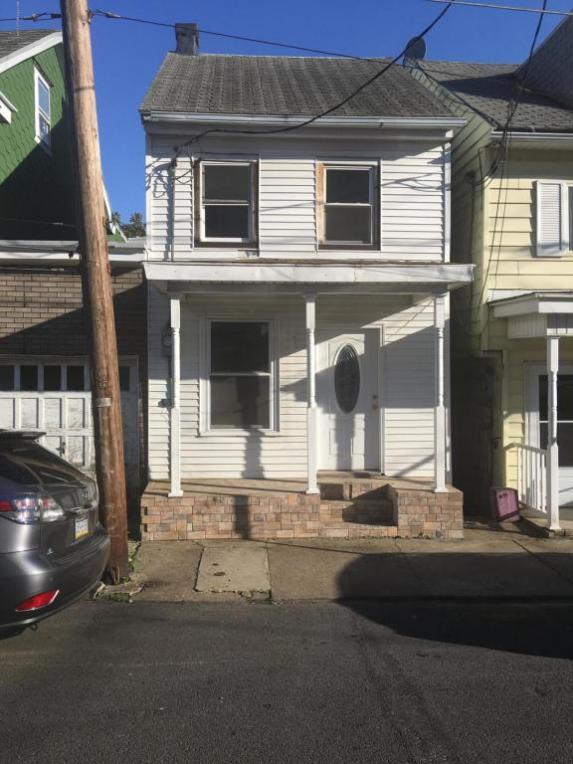 MLS 173102 110 W Laurel St, Shenandoah, PA 17976