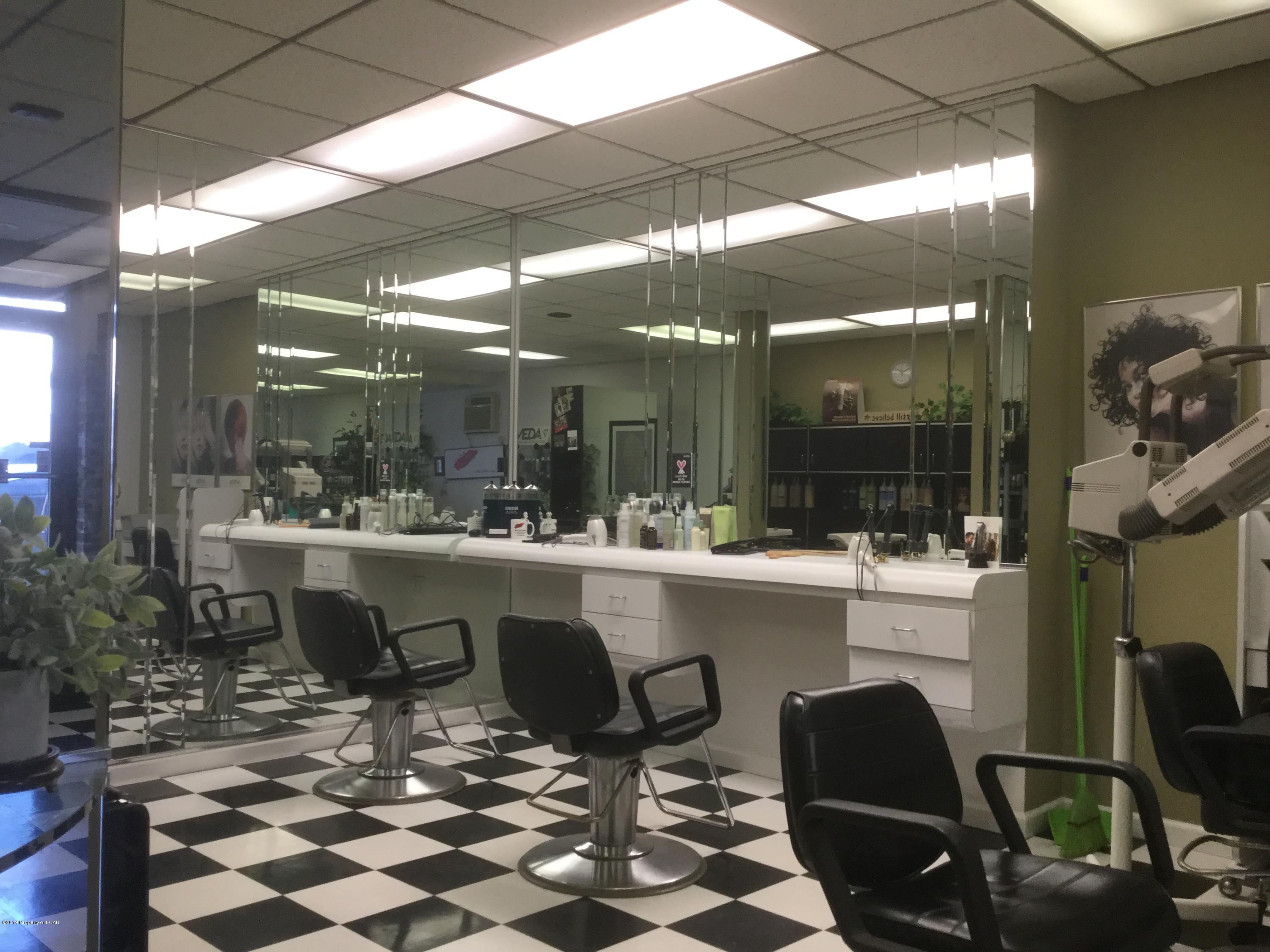 Beauty Salon w/ Ultra Modern Apartment on Route 309