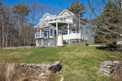 67 Tower Road Kittery, ME 03905