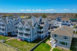 2 Saunders Avenue 6 Old Orchard Beach, ME 04064