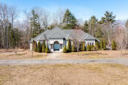 29 Ready Point Road Wiscasset, ME 04578