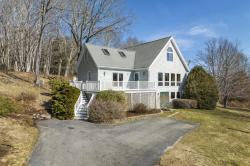 353 East Side Road Boothbay, ME 04537