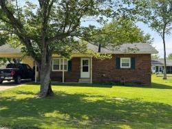 607 Perry Drive Dexter, MO 63841