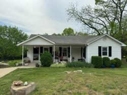 611 Independence Road Weldon Spring, MO 63304