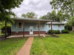1218 Forest Hills Drive St Clair, MO 63077