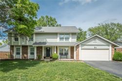 490 Meadow Green Place Creve Coeur, MO 63141