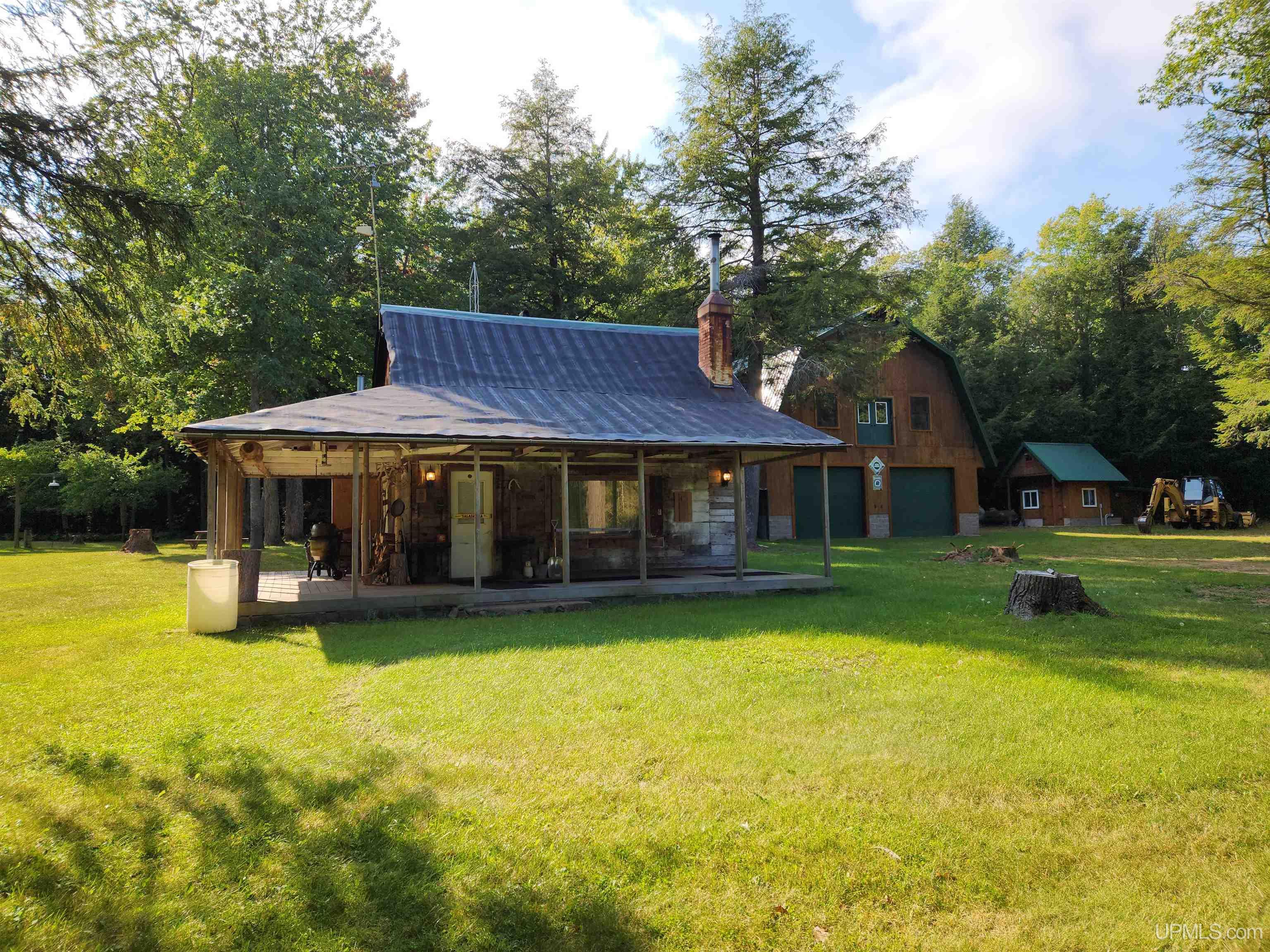 MLS 50091403 651 Holyoke Trail Marquette, MI 49855