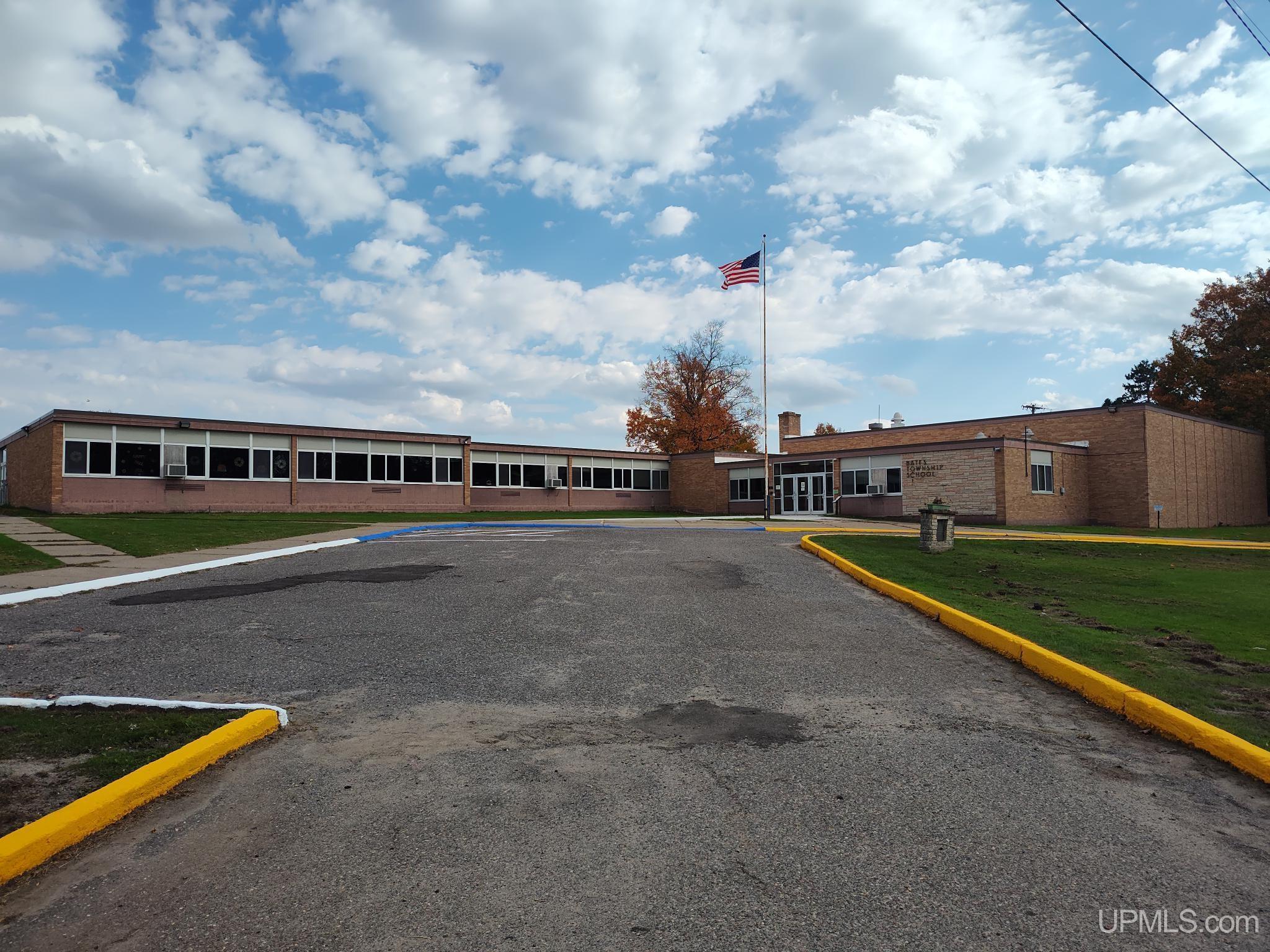 MLS #50190675 - 3257 Us2 Highway Iron River, MI 49935