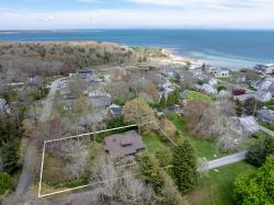21 Antassawamock Rd Mattapoisett, MA 02739