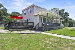 3 Noyer Acushnet, MA 02743