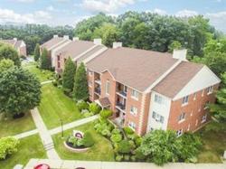 32 Maple Crest Cir I Holyoke, MA 01040