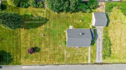 13 Meadow Lane Acushnet, MA 02743