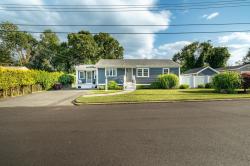 24 Coury Dr Acushnet, MA 02743