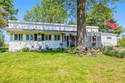 8 High Street Granby, MA 01033