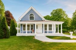 292 Plymouth St Abington, MA 02351